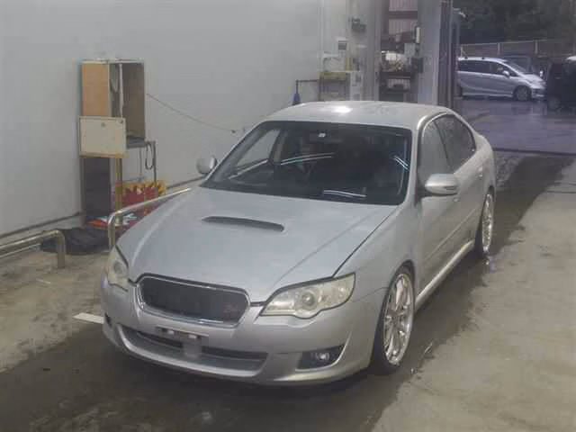SUBARU LEGACY B4