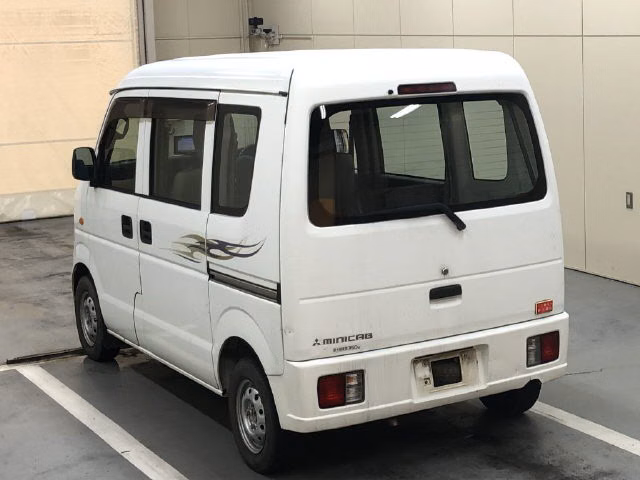MITSUBISHI MINICAB