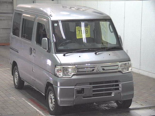 MITSUBISHI MINICAB