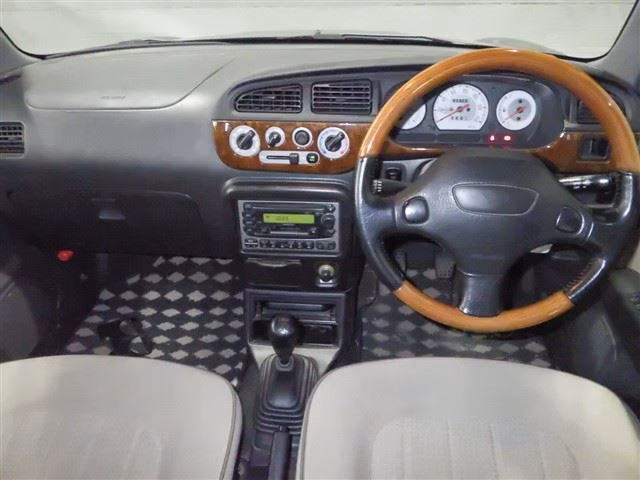 DAIHATSU MIRA GINO