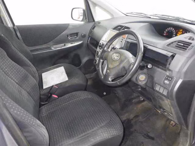 TOYOTA RACTIS