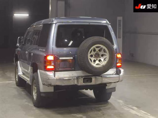 MITSUBISHI PAJERO
