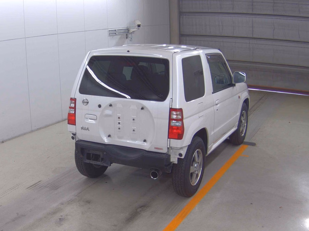 NISSAN KIX
