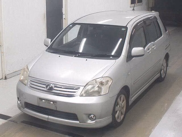 TOYOTA RAUM