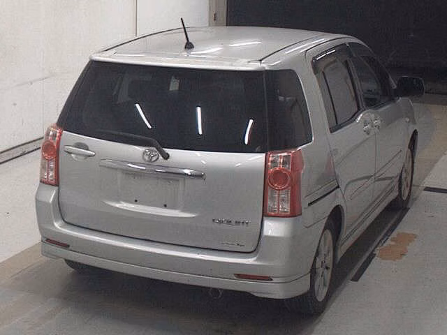 TOYOTA RAUM