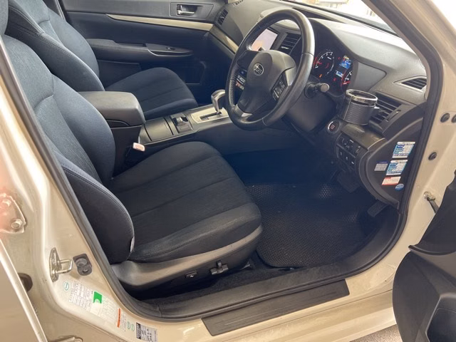 SUBARU LEGACY