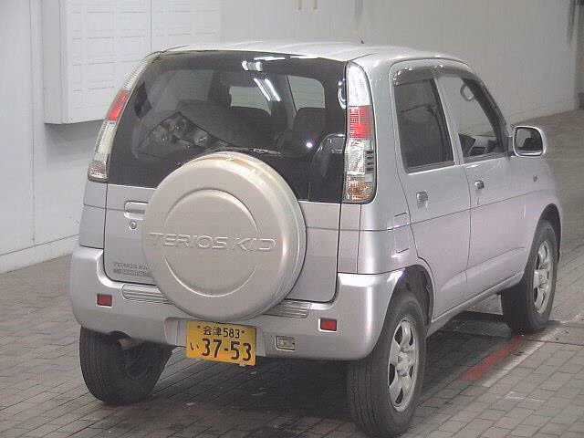 DAIHATSU TERIOS KID