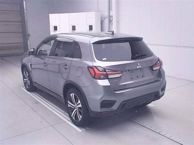 MITSUBISHI RVR