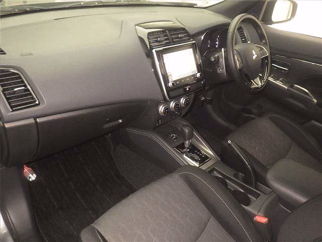 MITSUBISHI RVR