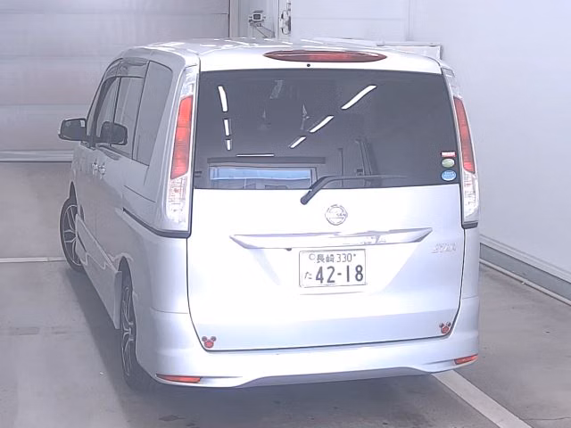 NISSAN SERENA