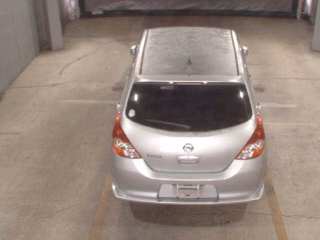 NISSAN TIIDA