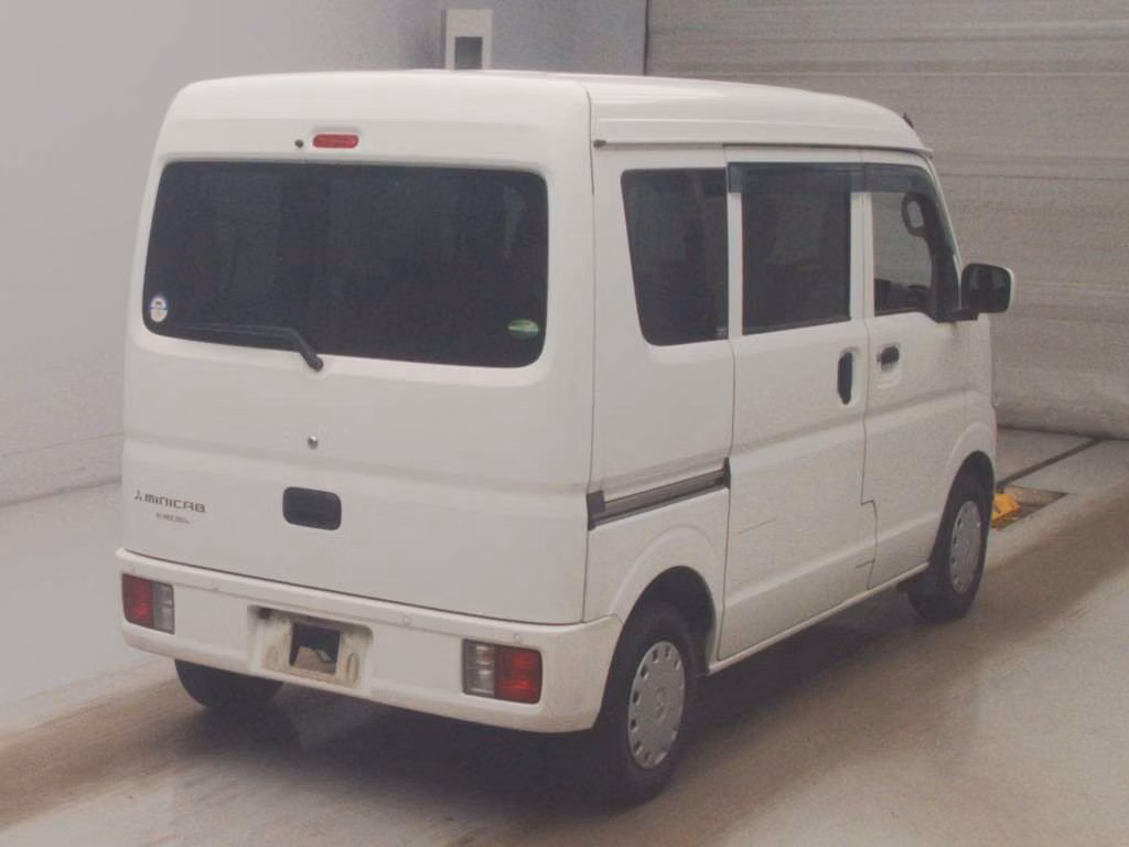 MITSUBISHI MINICAB
