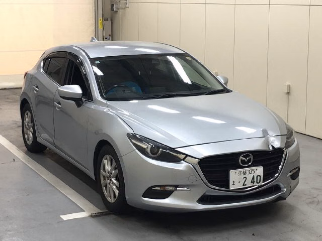 MAZDA AXELA