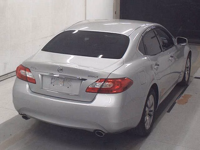 NISSAN FUGA