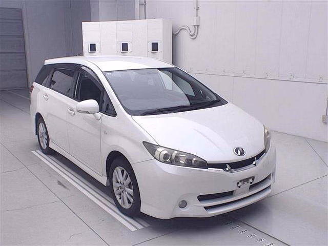 TOYOTA WISH