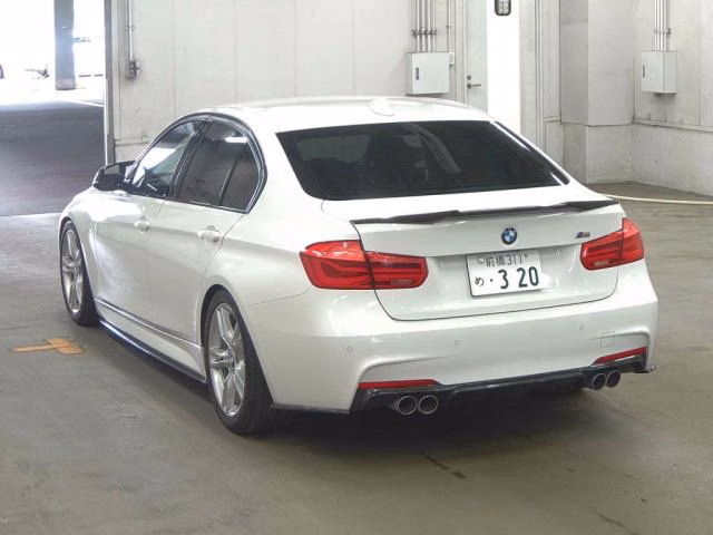 BMW 3-SERIES