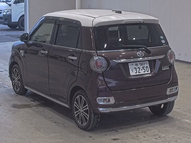 DAIHATSU CAST