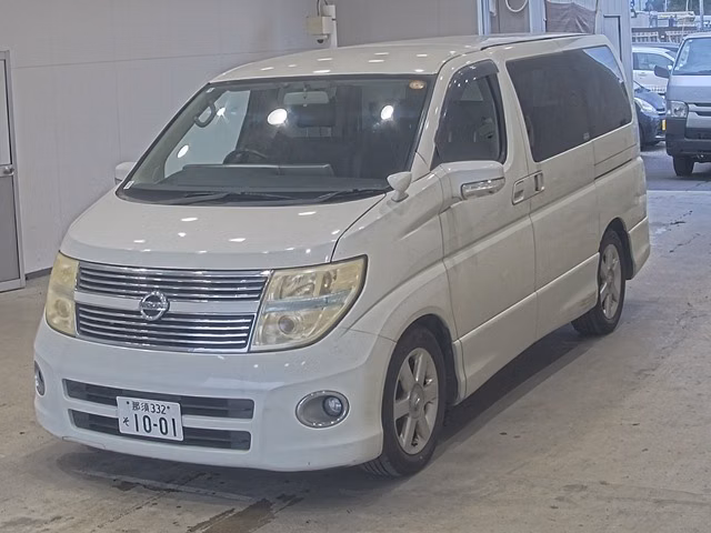 NISSAN ELGRAND