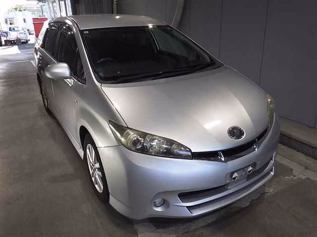 TOYOTA WISH