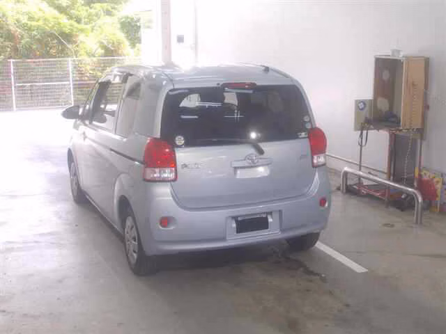 TOYOTA PORTE