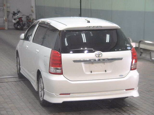 TOYOTA WISH