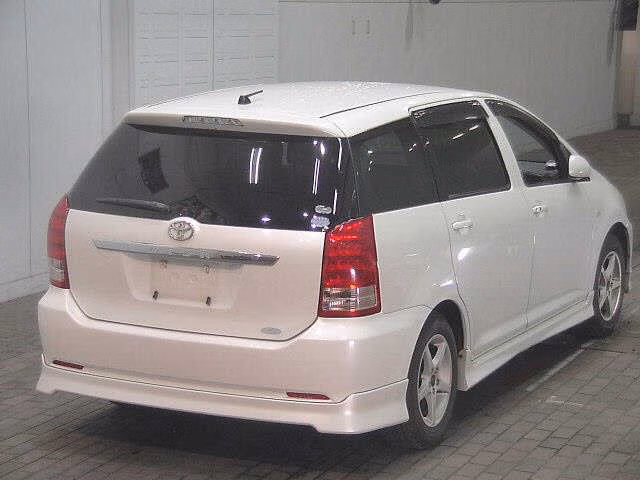 TOYOTA WISH