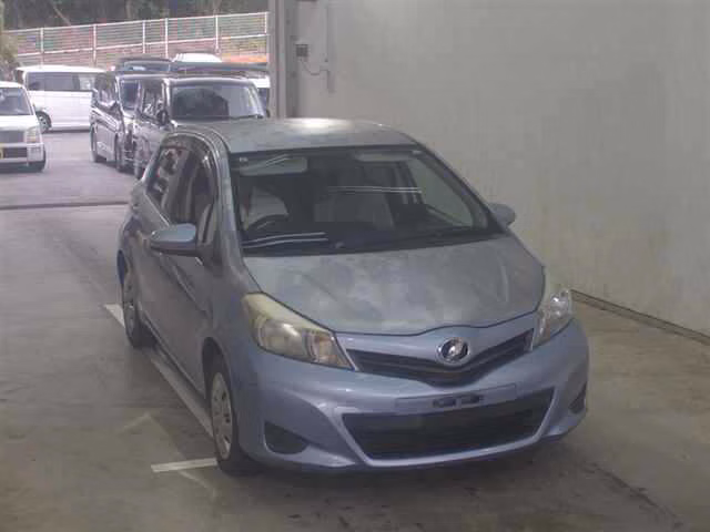 TOYOTA VITZ