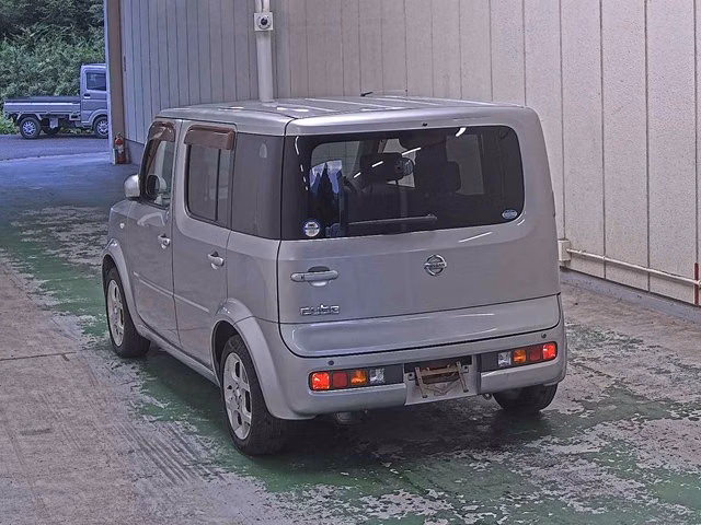 NISSAN CUBE