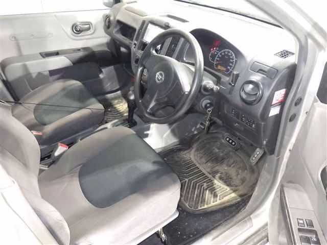 NISSAN AD