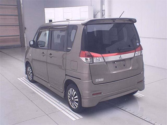MITSUBISHI DELICA D:2
