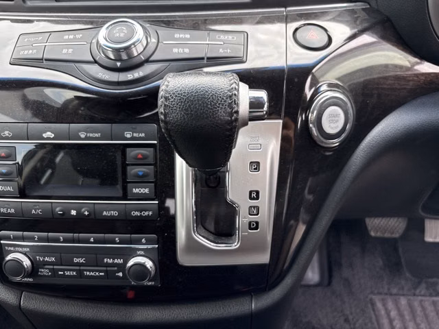 NISSAN ELGRAND