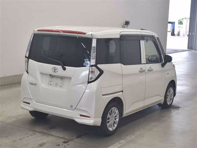 TOYOTA TANK