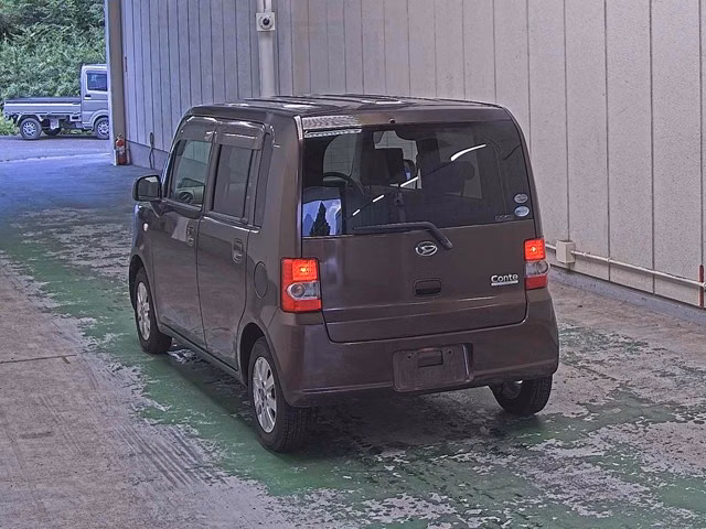 DAIHATSU MOVE CONTE