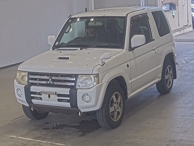 MITSUBISHI PAJERO MINI