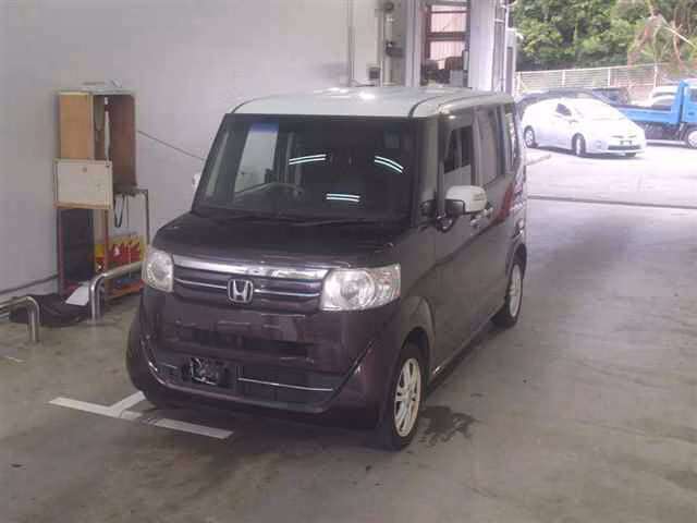 HONDA N-BOX