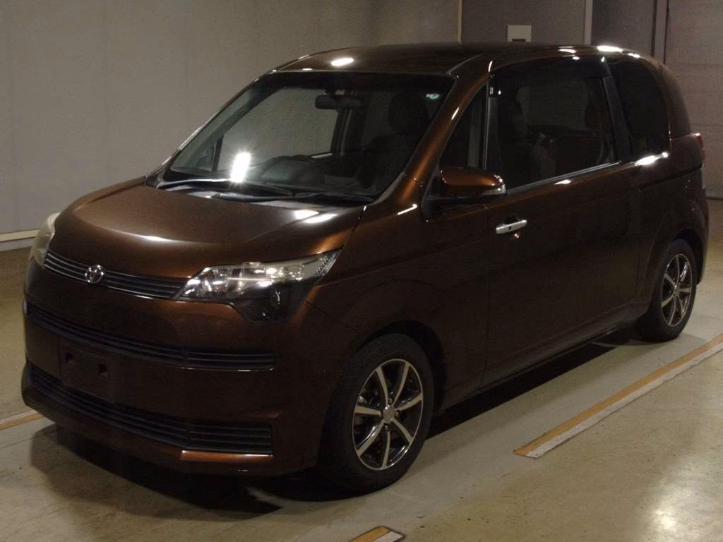 TOYOTA SPADE