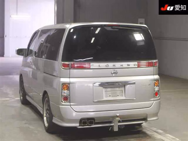 NISSAN ELGRAND