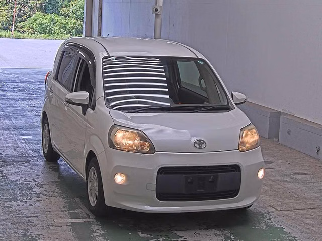 TOYOTA PORTE