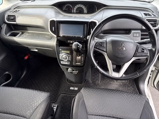 MITSUBISHI DELICA D:2