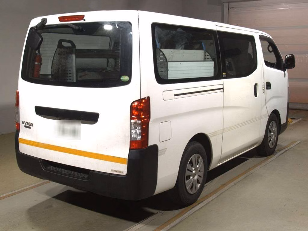 NISSAN NV350 CARAVAN