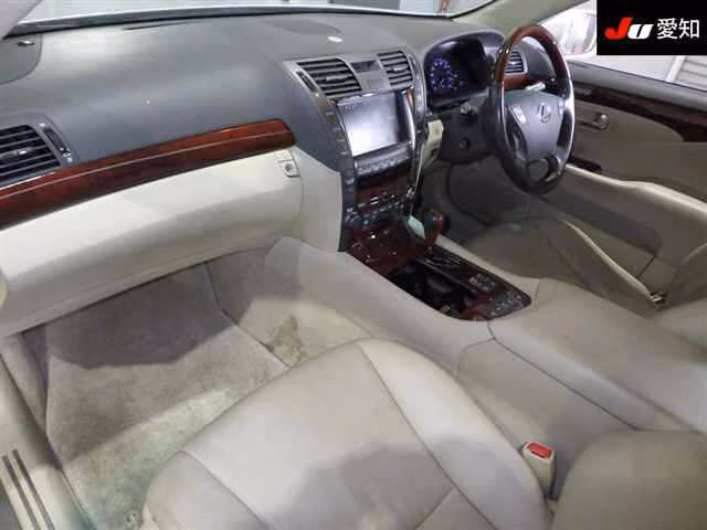LEXUS LS460
