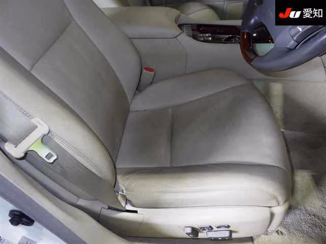 LEXUS LS460