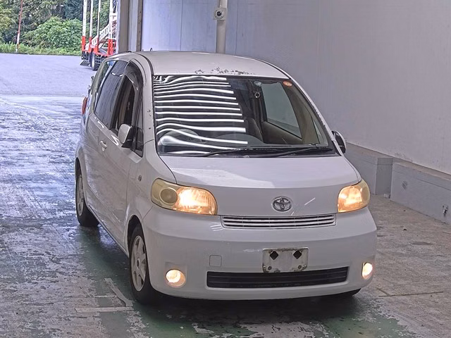 TOYOTA PORTE