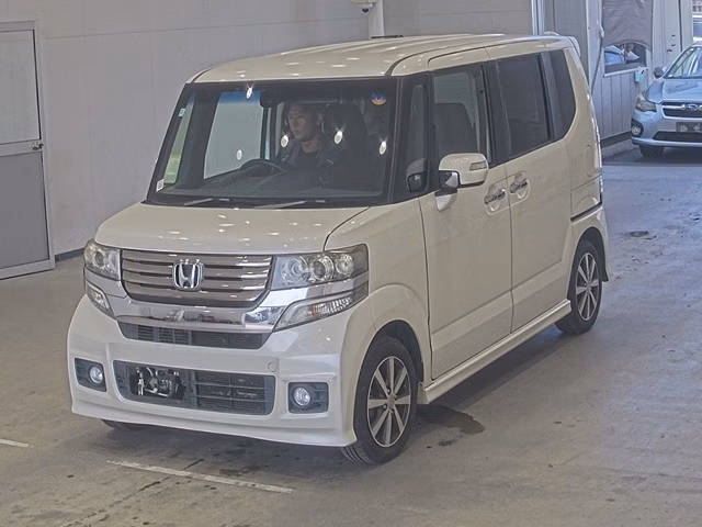 HONDA N-BOX