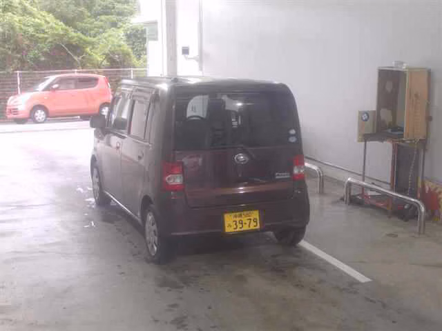 DAIHATSU MOVE CONTE