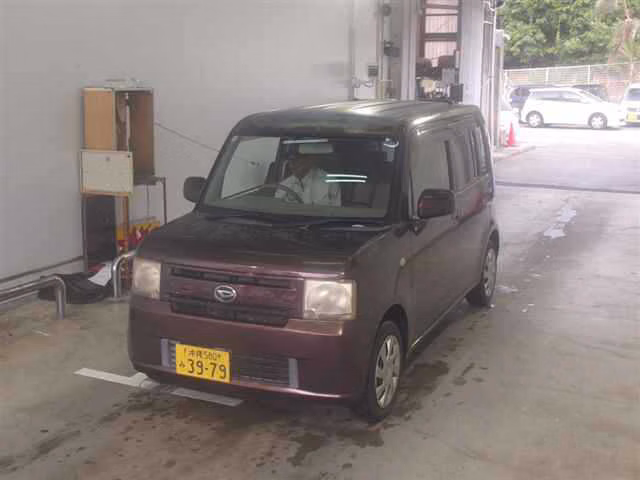 DAIHATSU MOVE CONTE