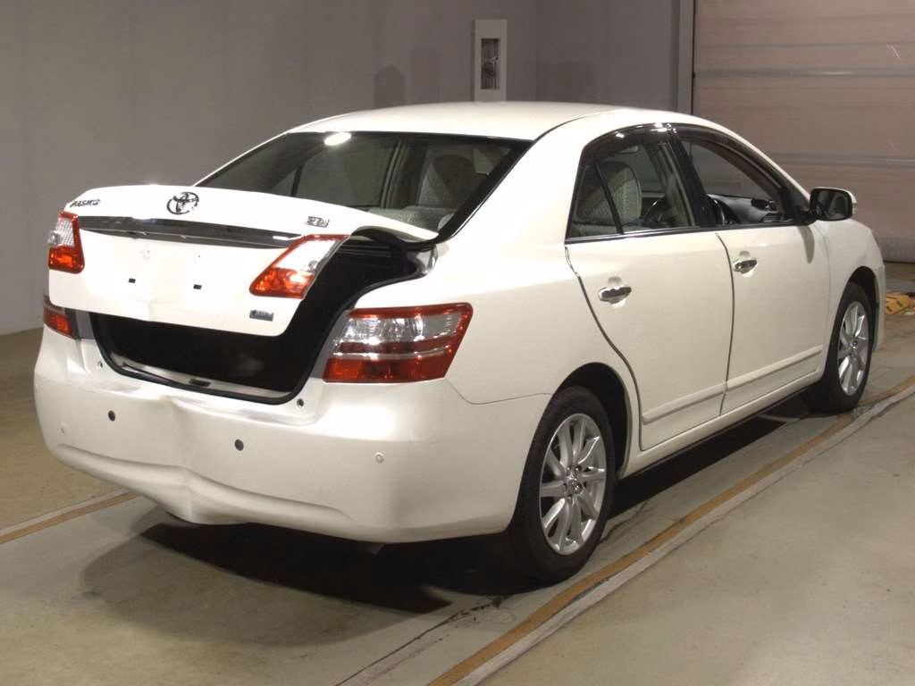 TOYOTA PREMIO