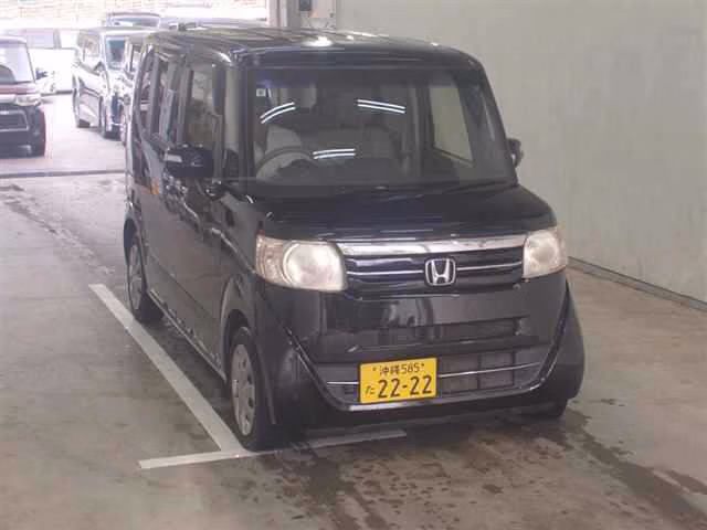 HONDA N-BOX