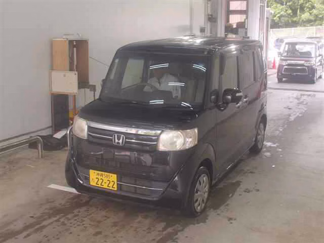 HONDA N-BOX