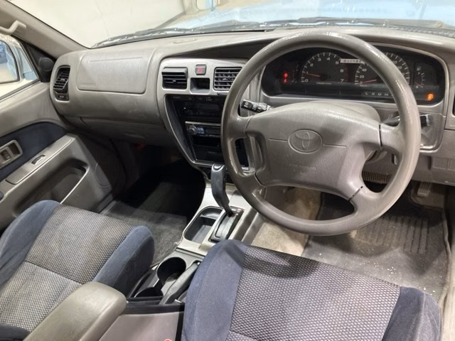 TOYOTA HILUX SURF